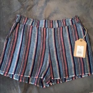 Super cute belk shorts